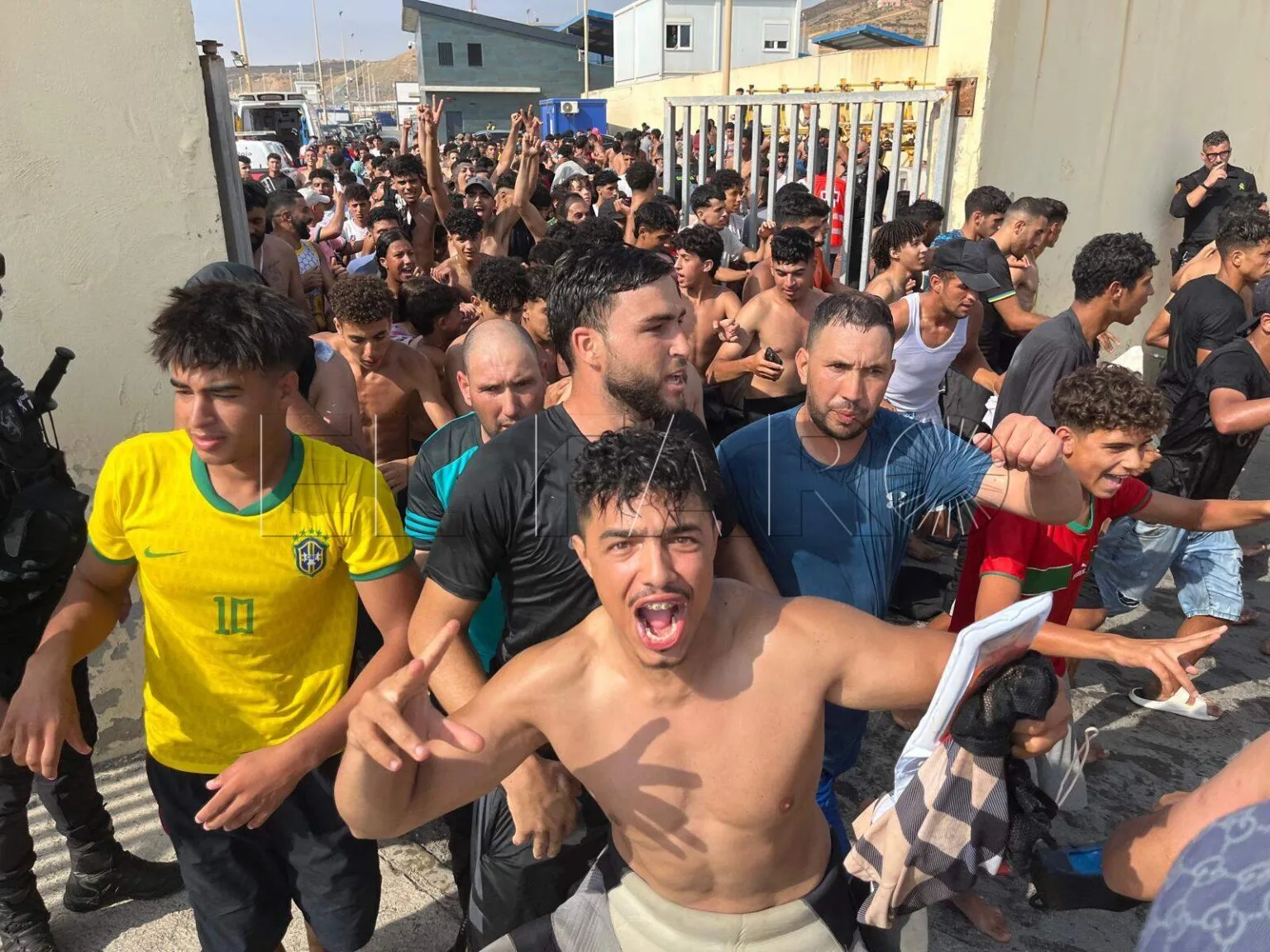 البيت الأبيض ينتقد إسبانيا على خلفية أزمة الهجرة في سبتة