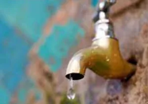 الناظور :    بعد الجدل الذي أثاره مسؤول هولندي كبير … الشركة الجهوية تخرج عن صمتها وتكشف أسباب أزمة الماء بإيعزانن