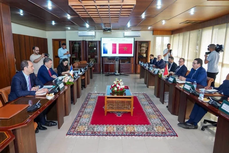 رفع رخص نقل البضائع مع فرنسا يفتح ملف التأشيرات أمام المهنيين