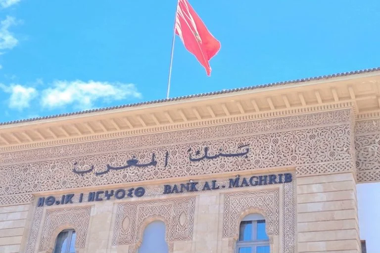 بنك المغرب يحذر من فجوة متسعة بين النمو وواقع معيشة المواطنين