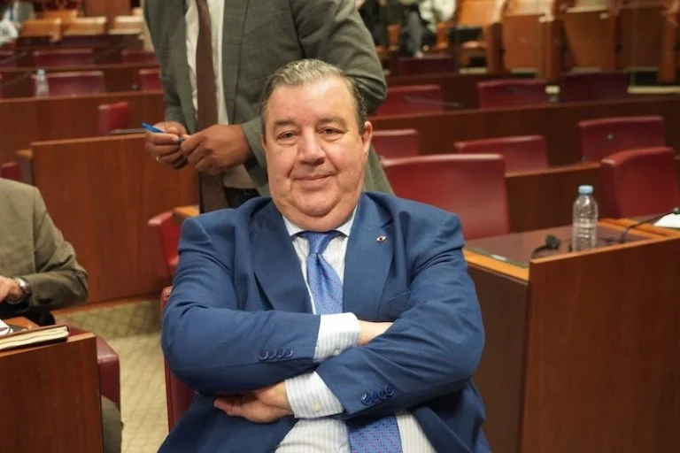 الاستقلال يزكي إدريس السنتيسي بدائرة سلا المدينة بعد مغادرته الحركة الشعبية