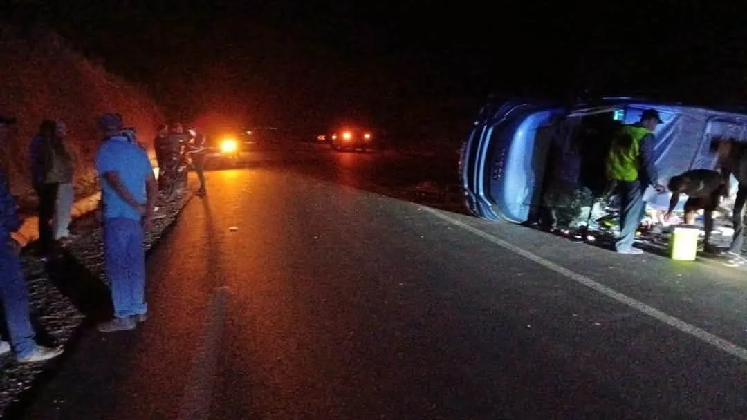 الدريوش :   انقلاب حافلة سياحية بتزاغين يخلف إصابات في صفوف 23 راكبة