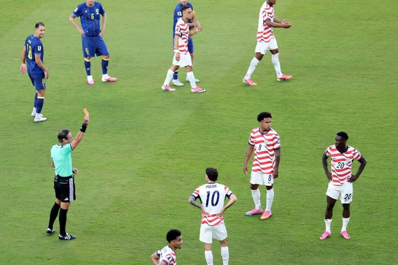 إلغاء إيقاف بالوغون يشعل جدلاً واسعاً حول قرارات فيفا