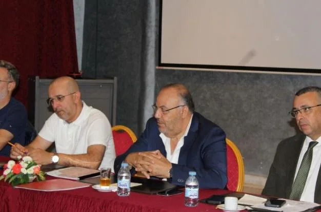 الرباط :     بالإجماع … مهنيو الصيد الساحلي يجددون الثقة في عبد الكريم فوطاط لقيادة الكنفدرالية وسط رهانات إصلاح القطاع