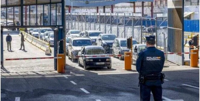 مليلية :   بعد قرار قضائي إسباني .. نقابة الشرطة تدق ناقوس الخطر وتحذر من ضغط غير مسبوق في مليلية وسبتة بسبب ملفات الهجرة