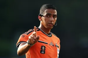 حكمان مغربيان ضمن طاقم مباراة ترتيب مونديال 2026