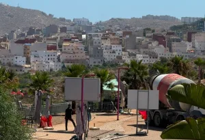 الحسيمة المنهوبة :    بعد واقعة إعدام الأشجار … الإسمنت يغزو المناطق الخضراء بالقطب الحضري بادس