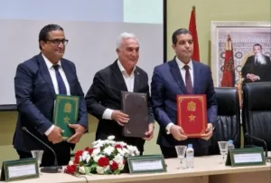 الناظور :    غرفة التجارة والصناعة والخدمات للشرق توقع اتفاقية شراكة مع البنك الشعبي لتعزيز خدمات منتسبيها