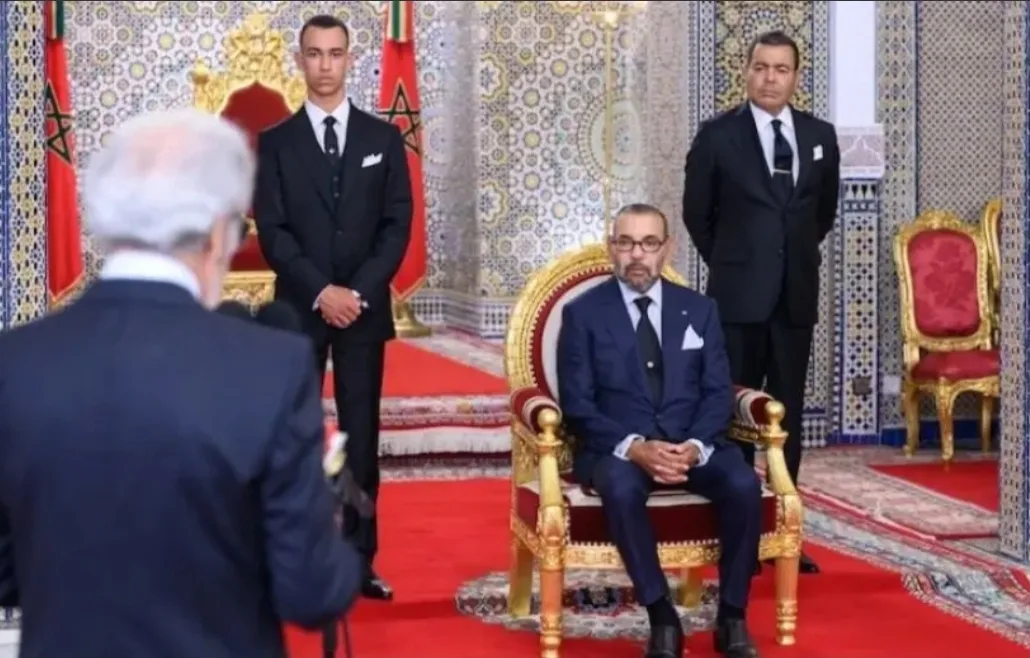الملك محمد السادس يتسلم التقرير السنوي لبنك المغرب … الجواهري:    الاقتصاد الوطني يحقق نمواً بـ4.9% والبطالة لا تزال عند 13%