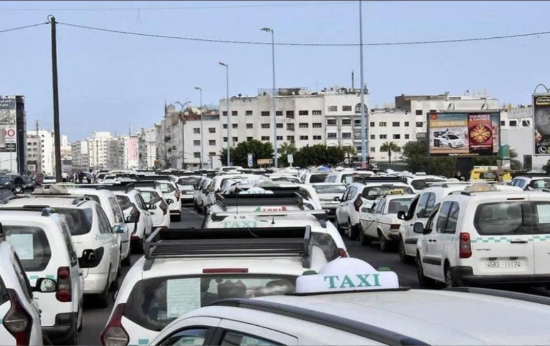 نقابة الطاكسيات تهاجم وزارة الداخلية