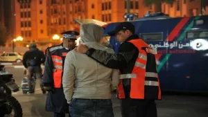 توقيف شخص بمراكش للاشتباه في انتحال صفة مرشد سياحي والاعتداء على سائح