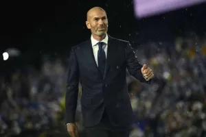 زيدان يقترب من قيادة المنتخب الفرنسي حتى 2030