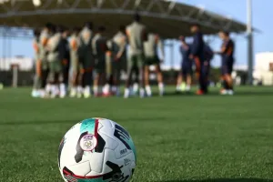 المدرب البرتغالي يفرض حضوره في البطولة الاحترافية ويعيد النقاش حول فرص المدرب المغربي