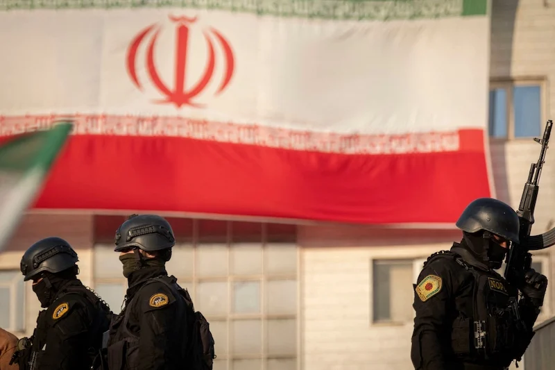 الحرس الثوري يعلن مقتل ثلاثة من عناصره في هجوم أمريكي بزنجان