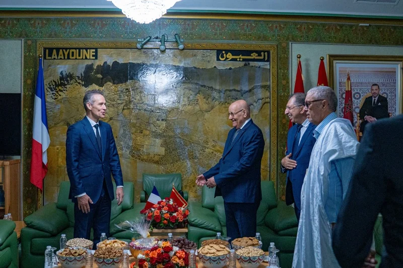 السفير الفرنسي من العيون: باريس ملتزمة بدعم تنمية الأقاليم الجنوبية وتعزيز شراكتها مع المغرب