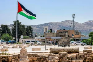 عباس يحدد موعد الانتخابات التشريعية الفلسطينية