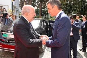 زيارة رئيس الحكومة الإسبانية للجزائر تعيد ملف الصحراء إلى واجهة التباين بين مدريد والجزائر