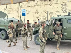 سبتة :     عدوى “الحكة” تحاصر الجنود الإسبان وتكشف ارتباكًا صحيًا بعد أزمة الهجرة وتثير القلق داخل الثكنات