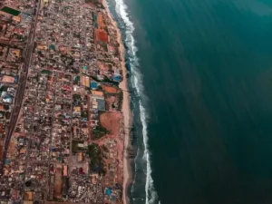 ارتفاع منسوب البحار يهدد نزوح 1.2 مليار شخص بحلول 2050