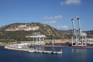 التجارة المغربية الإيطالية تتراجع وإيطاليا توسّع فائضها