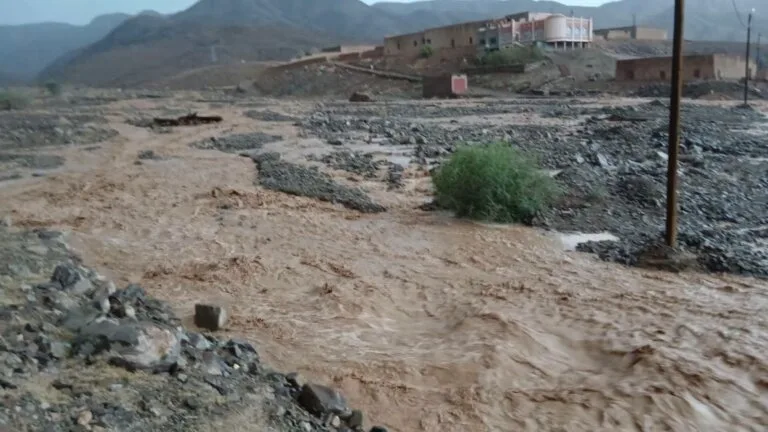 أمطار الجنوب الشرقي تعيد هشاشة الطرق إلى الواجهة