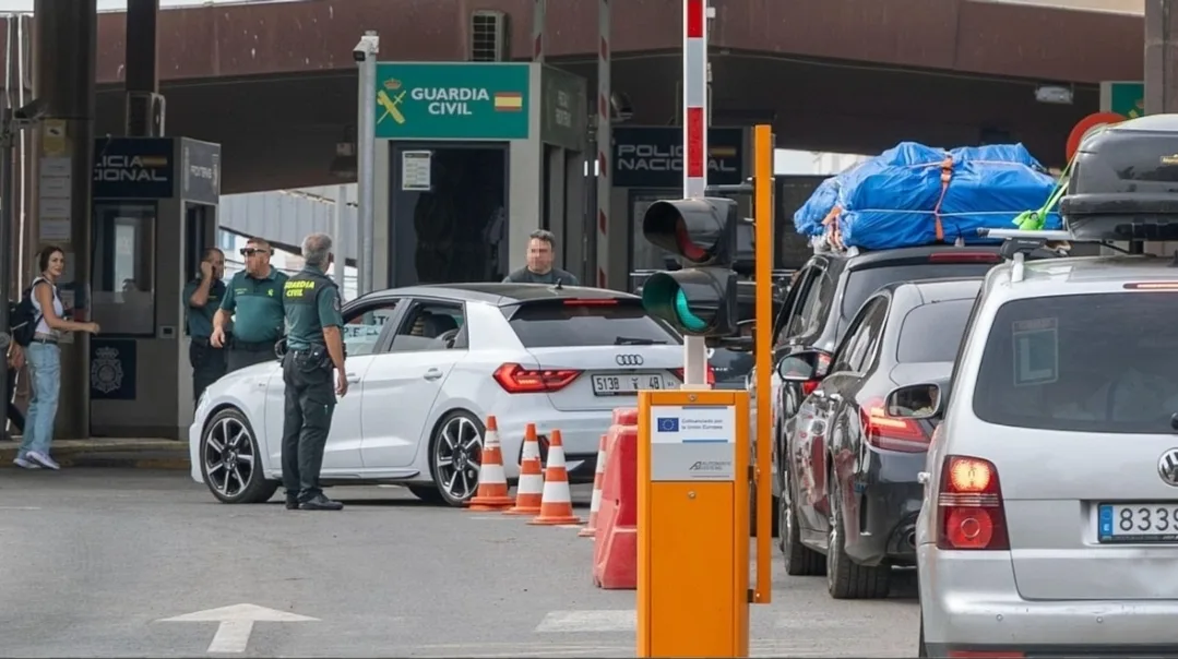 الناظور :     بعد يومين من الإغلاق  .. معبر بني أنصار يستأنف نشاطه وحركة العبور تعود تدريجياً