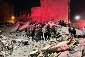 فاس :     22 قتيلاً واتهامات ثقيلة … القضاء يحاكم 19 متهماً في كارثة عمارتَين
