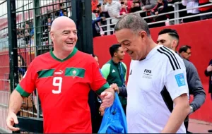 كواليس مثيرة داخل “فيفا” … تقرير يكشف عرضاً لإنفانتينو يمنح المغرب نهائي المونديال