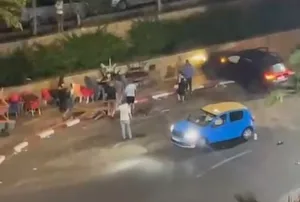 الحسيمة على صفيح ساخن:      محاولات لتقديم أموال لأسرة قتيل بارون مخدرات تفتح باب التساؤلات .. فمن يحاول طيّ الملف ؟