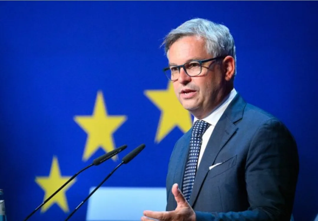 بروكسيل تلوّح بأوراق الضغط على الرباط … والهجرة تعيد التوتر إلى واجهة العلاقات المغربية الأوروبية