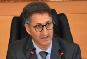 الدريوش :          بعد مقال “كواليس الريف” .. عامل الإقليم يوقف حملة انتخابية لمكتيف بإسم الدين ويترك أخرى للبرلماني البوكيلي