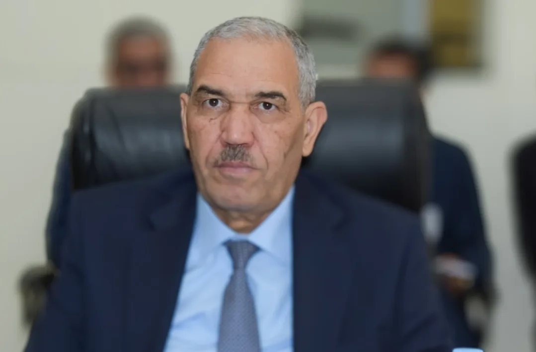 وجدة :     معرض مجاني يتحول إلى فواتير بالملايين .. اتهامات بابتزاز التجار داخل مركب زيري سنتر بوجدة تضع «Skali Expo» والجمعية الخيرية أمام أسئلة محرجة