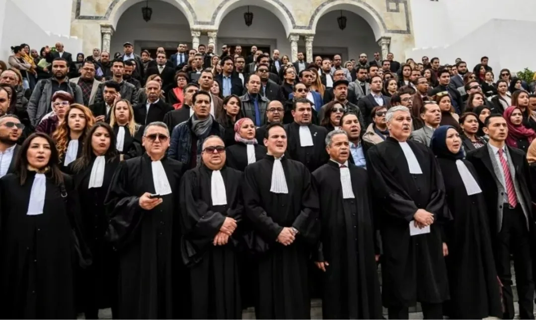 قانون جديد للمحاماة يدخل حيز التنفيذ وسط استمرار الخلاف بين وزارة العدل وهيئات المحامين