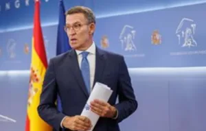 الذميم الوجه والسلوك فييخو يبتز المغرب … زعيم المعارضة الإسبانية يتوعد الرباط بمراجعة الإعتراف بمغربية الصحراء !