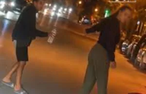 طنجة :      توقيف شخص ظهر في فيديو وهو يرش مادة حارقة على فتاة بالشارع العام