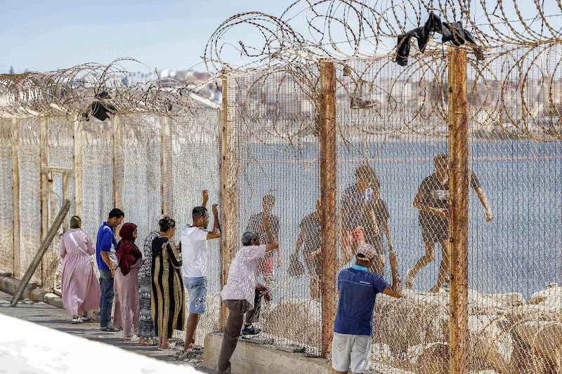 خبراء: التحريض على الهجرة نحو سبتة يتجاوز محيط الشمال إلى شبكات رقمية عابرة للمناطق