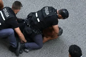 فحص كاميرا شرطي إيطالي في قضية وفاة المهاجر المغربي عبد الرحيم فقير