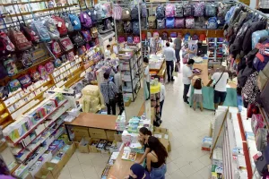 الكتبيون يحذرون من فوضى بيع اللوازم المدرسية قبيل الدخول الدراسي