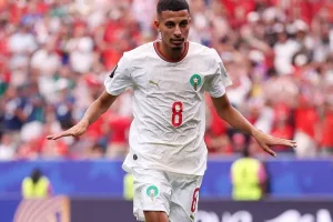برشلونة يضع أوناحي ضمن خياراته لتعويض دي يونغ