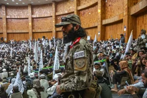طالبان تحيي الذكرى الخامسة لعودتها إلى الحكم وسط قيود متصاعدة على الأفغان