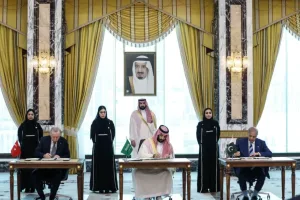 باكستان تتعهد بالدفاع عن السعودية في مواجهة هجمات الحوثيين