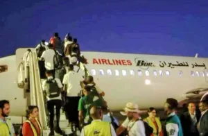 السفارة السودانية بالمغرب تطلق أولى رحلات العودة الطوعية.. 135 سودانياً يغادرون الدار البيضاء نحو بورتسودان