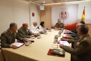 فيليبي السادس يبحث وضع سبتة مع قيادة الجيش الإسباني