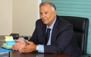 عبد العالي بنعمور.. مسار اقتصادي بدأ من الجامعة وانتهى برئاسة مجلس المنافسة