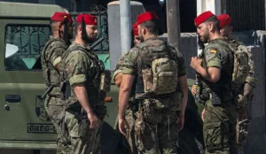 سبتة المحتلة تغلي.. عسكريون إسبان يصرخون: “لا يسمحون لنا حتى بالدفاع عن أنفسنا!”.. السلاح ناقص والصلاحيات محدودة والثكنات تشتكي