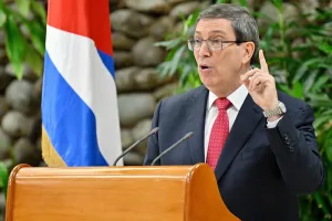 كوبا تطمح للانضمام إلى بريكس كعضو كامل