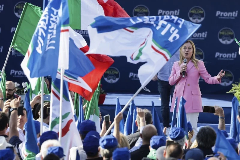 ميلوني تحطم رقما قياسيا وتصبح الأطول حكماً في إيطاليا بعد الحرب