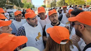 الحسيمة :      ترجيست تهتز انتخابياً … أزيد من 400 سيارة وأكثر من ألفي شخص في تجمع حاشد دعماً لمرشحة الإتحاد الدستوري لطيفة أعبوت