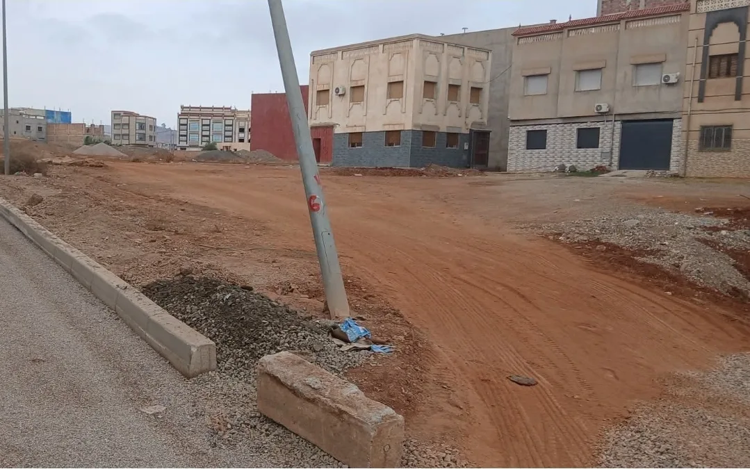 الحسيمة :      بني بوعياش .. ورش إزكيرن يطيل معاناة السكان ويضع المسؤولين أمام أسئلة التدبير والمراقبة
