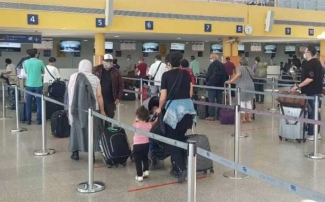 إسبانيا تعيد عشرات المسافرين المغاربة إلى وطنهم رغم توفرهم على تأشيرة “شينغن”